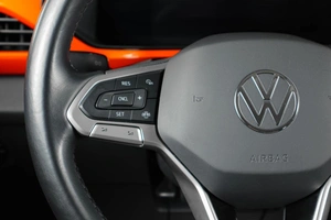 Внедорожник Volkswagen Taos 2021 года, 2819000 рублей, Тюмень