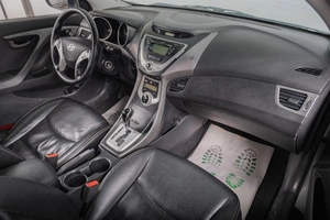 Седан Hyundai Avante 2011 года, 999000 рублей, Томск