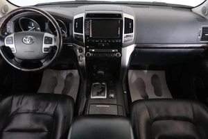 Внедорожник Toyota Land Cruiser 2013 года, 5099000 рублей, Омск