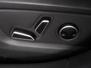 Внедорожник Changan UNI-T 2023 года, 2942000 рублей, Красный Пахарь