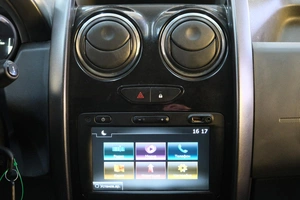 Внедорожник Renault Duster 2019 года, 1299000 рублей, Омск