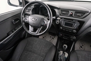 Седан Kia Rio 2012 года, 1029000 рублей, Красноярск