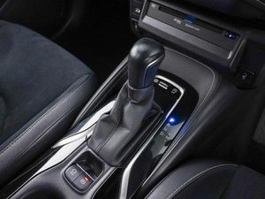 Хетчбэк Toyota Corolla 2020 года, 1789404 рублей, Москва