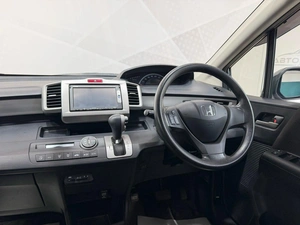 Минивэн Honda Freed 2014 года, 1099000 рублей, Красноярск