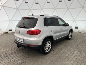 Внедорожник Volkswagen Tiguan 2012 года, 1300000 рублей, Клинцы