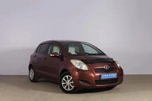 Хетчбэк Toyota Vitz 2009 года, 689000 рублей, Новосибирск