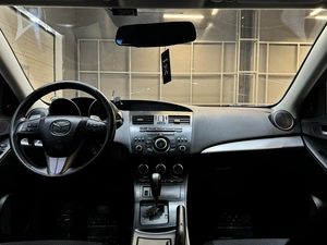 Седан Mazda 3 2011 года, 997000 рублей, Красноярск