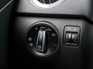 Внедорожник Volkswagen Tiguan 2011 года, 1050000 рублей, Волгоград