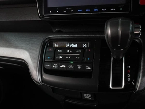 Минивэн Honda Stepwgn Spada 2016 года, 1749000 рублей, Воронеж