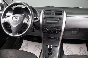 Седан Toyota Corolla 2008 года, 639000 рублей, Оренбург