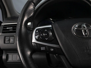 Седан Toyota Camry 2015 года, 1730000 рублей, Омск