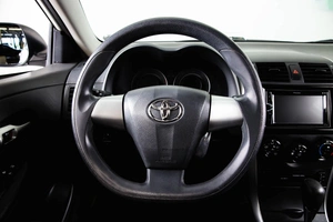 Седан Toyota Corolla 2013 года, 1379000 рублей, Пермь