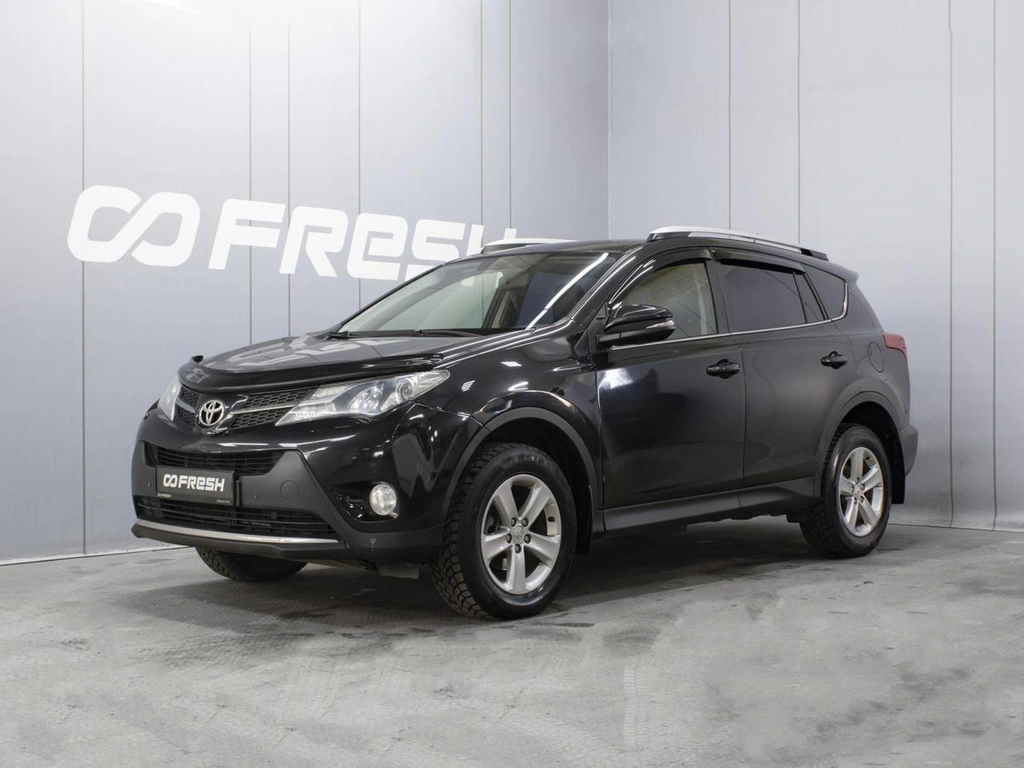 Внедорожник Toyota RAV4 2014 года, 1750000 рублей, Омск