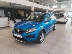 Хэтчбек Renault Sandero 2015 года, 990000 рублей, Орёл