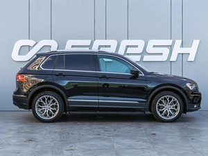 Внедорожник Volkswagen Tiguan 2018 года, 2550000 рублей, Краснодар