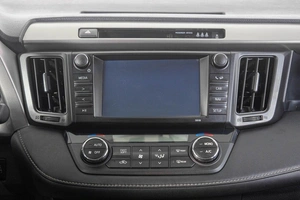 Внедорожник Toyota RAV4 2016 года, 1999000 рублей, Кемерово