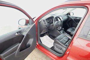 Внедорожник Volkswagen Tiguan 2011 года, 1560000 рублей, Обнинск