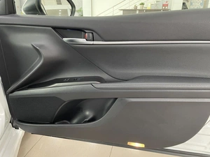 Седан Toyota Camry 2021 года, 3697000 рублей, Солонцы