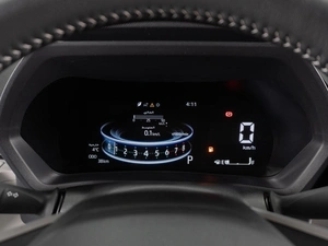 Минивэн Toyota Veloz 2023 года, 4249000 рублей, Тюмень