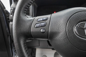 Седан Toyota Corolla 2006 года, 749000 рублей, Барнаул