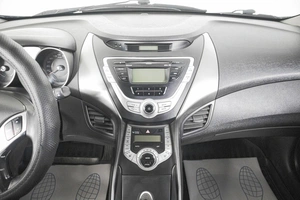 Седан Hyundai Avante 2011 года, 919000 рублей, Кемерово