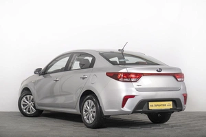 Седан Kia Rio 2017 года, 1399000 рублей, Томск