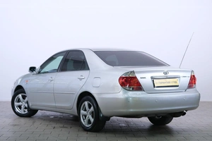 Седан Toyota Camry 2004 года, 1159000 рублей, Омск