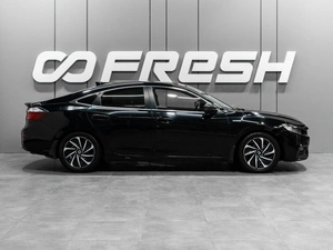Седан Honda Insight 2018 года, 1850000 рублей, Тюмень