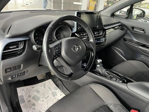 Внедорожник Toyota C-HR 2020 года, 2547000 рублей, Солонцы