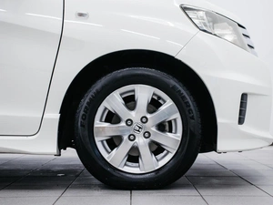 Минивэн Honda Freed 2010 года, 949000 рублей, Красноярск
