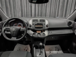 Внедорожник Toyota RAV4 2012 года, 1425000 рублей, Красноярск