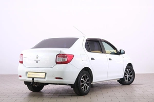 Седан Renault Logan 2014 года, 529000 рублей, Омск