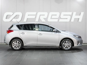 Хетчбэк Toyota Auris 2013 года, 1249000 рублей, Сургут