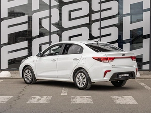 Седан Kia Rio 2018 года, 1090000 рублей, Краснодар
