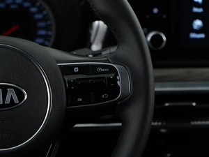 Седан Kia K5 2020 года, 2470111 рублей, Москва