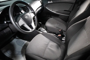 Седан Hyundai Solaris 2011 года, 599000 рублей, Сургут