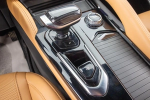 Внедорожник Geely Monjaro 2022 года, 3719000 рублей, Барнаул