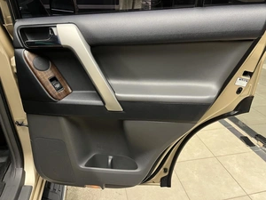 Внедорожник Toyota Land Cruiser Prado 2010 года, 2950000 рублей, Красноярск