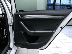 Лифтбек Skoda Octavia 2019 года, 1899000 рублей, Красноярск