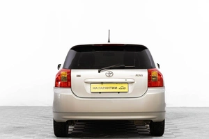 Хетчбэк Toyota Corolla Runx 2002 года, 559000 рублей, Барнаул