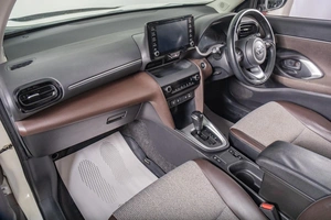 Внедорожник Toyota Yaris Cross 2021 года, 1849000 рублей, Томск