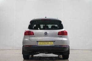 Внедорожник Volkswagen Tiguan 2013 года, 1979000 рублей, Новокузнецк