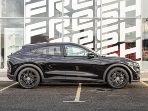 Внедорожник Ford Mustang Mach-E 2022 года, 5280000 рублей, Краснодар