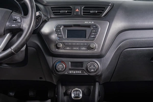 Хетчбэк Kia Rio 2012 года, 599000 рублей, Томск