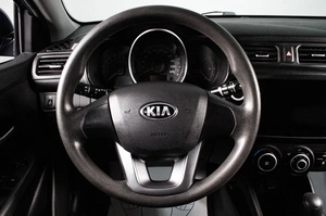 Хетчбэк Kia Rio 2013 года, 1039000 рублей, Сургут