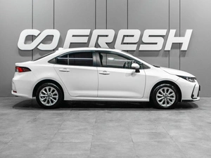 Седан Toyota Corolla 2020 года, 1919000 рублей, Тюмень