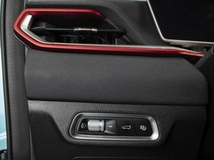Внедорожник Geely Coolray 2023 года, 2190000 рублей, Омск