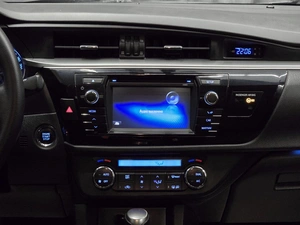 Седан Toyota Corolla 2013 года, 1299000 рублей, Красноярск