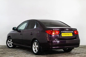 Седан Hyundai Elantra 2010 года, 749000 рублей, Сургут