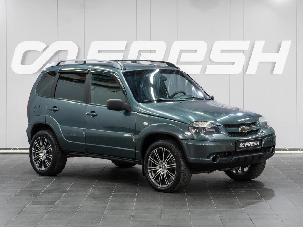Внедорожник Chevrolet Niva 2011 года, 569000 рублей, Сургут